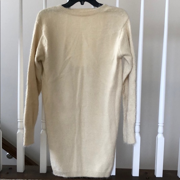 Super soft cream long sleeve sweater tunic. NWT - Picture 2 of 6
